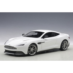 Aston Martin Vanquish 2015 White 1:18 70250