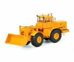 Kirovets K-700 M Yellow with front  1:32 450770900