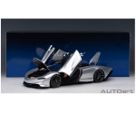 McLaren Speedtail 2020 Supernova Silver 1:18 76090