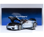 Porsche 918 Spyder Weissach Package 201 1:18 77923
