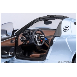 Porsche 918 Spyder Weissach Package 201 1:18 77923