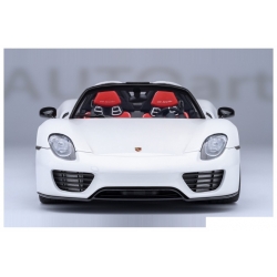 Porsche 918 Spyder Weissach Package 201 1:18 77920