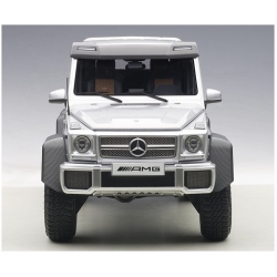 Mercedes Benz G63 AMG 6X6 2013 Silver 1:18 76301