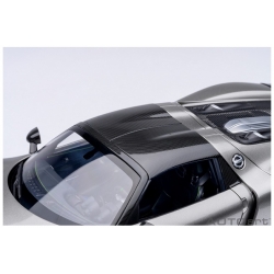 Porsche 918 Spyder Weissach Package 201 1:18 77922