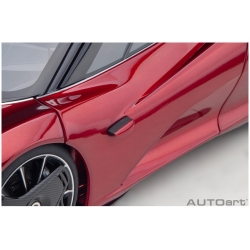 McLaren Speedtail 2020 Volcano red meta 1:18 76087