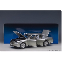 Toyota Century with curtains 2019 Silve 1:18 78770