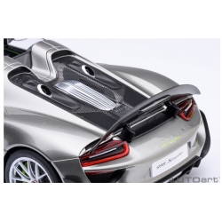 Porsche 918 Spyder Weissach Package 201 1:18 77922