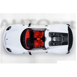 Porsche 918 Spyder Weissach Package 201 1:18 77920