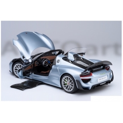 Porsche 918 Spyder Weissach Package 201 1:18 77923