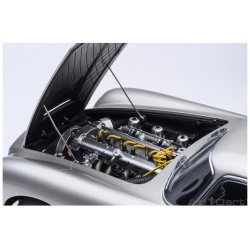 Aston Martin DB5 1964 Birch Silver 1:18 70287