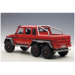 Mercedes Benz G63 AMG 6x6 2013 Red 1:18 76304
