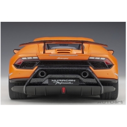 Lamborghini Huracan Performante 2017 an 1:12 12076