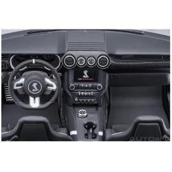 Ford Mustang Shelby GT500 White Black  1:18 73095