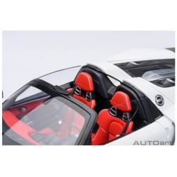 Porsche 918 Spyder Weissach Package 201 1:18 77920