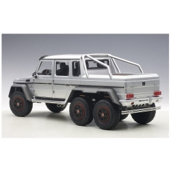 Mercedes Benz G63 AMG 6X6 2013 Silver 1:18 76301