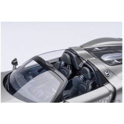 Porsche 918 Spyder Weissach Package 201 1:18 77922