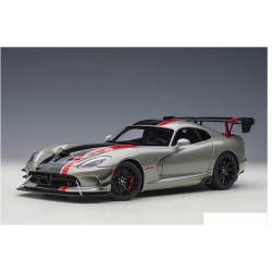 Dodge Viper GTS-R Commemorative Edition 1:18 71733
