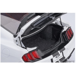 Ford Mustang Shelby GT500 White Black  1:18 73095