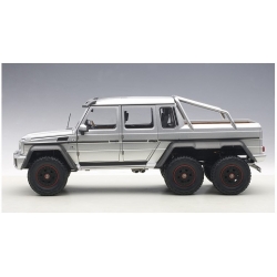 Mercedes Benz G63 AMG 6X6 2013 Silver 1:18 76301
