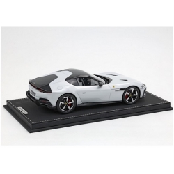 Ferrari 12Cilindri Coupe V12 830CV 20 1:18 P18248B