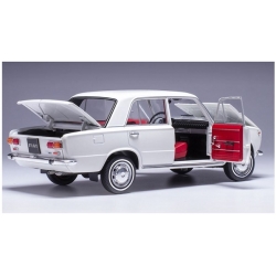 Fiat 124 1970 White  1:18 18CMC205OP