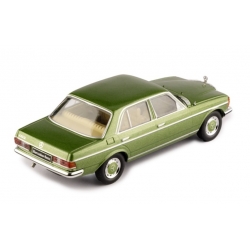 Mercedes Benz 240 D W123 1976 Green Me 1:43 CLC587