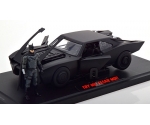 Batmobile with Batman figure Movie The  1:18 25321