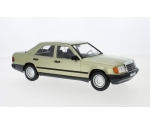 Mercedes Benz 200 D W124 1984 light gre 1:18 18205