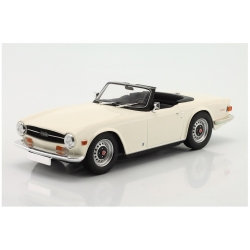 Triumph TR6 Roadster LHD 1969 White 1:18 155132035