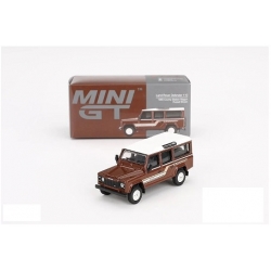 Land Rover Defender 110 1985 Coun 1:64 00734-L