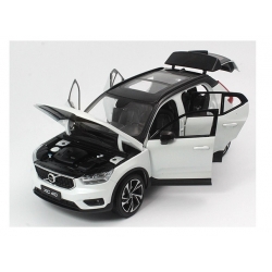 Volvo XC40 T5 2018 Crystal White 1:18 31110366