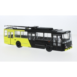 Skoda 14 TR Potsdam 1972 Black Yellow  1:43 47172