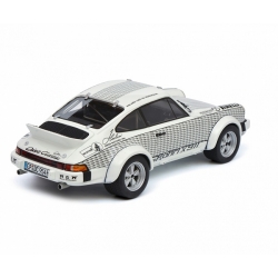 Porsche 911 Coupe Walter Rohrl 1969 1:18 450025100