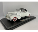 Buick 1938 (white) 1:18 18131-1
