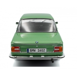 BMW 1602 Taiga 1971 Green 1:18 1808604