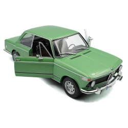 BMW 1602 Taiga 1971 Green 1:18 1808604