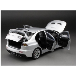 Mitsubishi Lancer Evo X Silver 1:18 5821