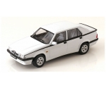 Alfa Romeo 75 1991 White 1:18 1800474