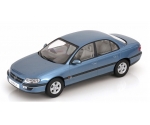 Opel Omega B 1996 Polar blue met 1:18 1:18 1800431