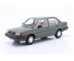 Volvo 340 1987 Green Metallic 1:18 1800413
