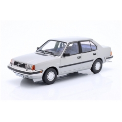 Volvo 360 1987 Silver Grey Metallic 1:18 1800410