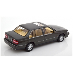 Volvo 960 1996 Dark Grey Metallic 1:18 1800305