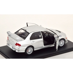 Mitsubishi Lancer Evolution VII RH 1:24 WB124204